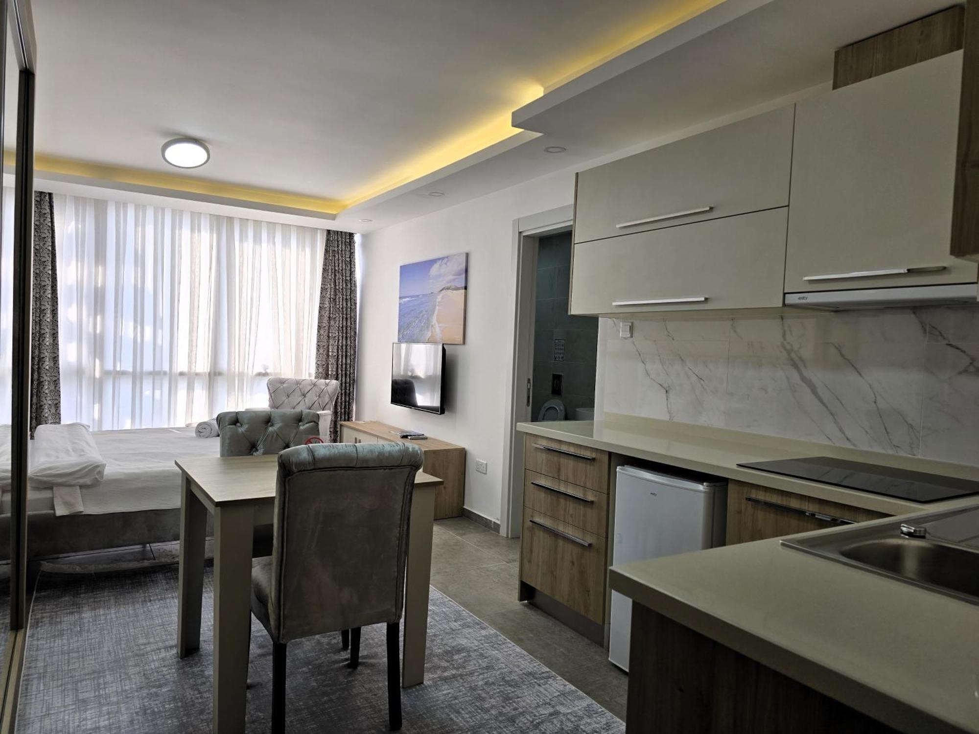 Nurel Shark Residence Kyrenia  Extérieur photo