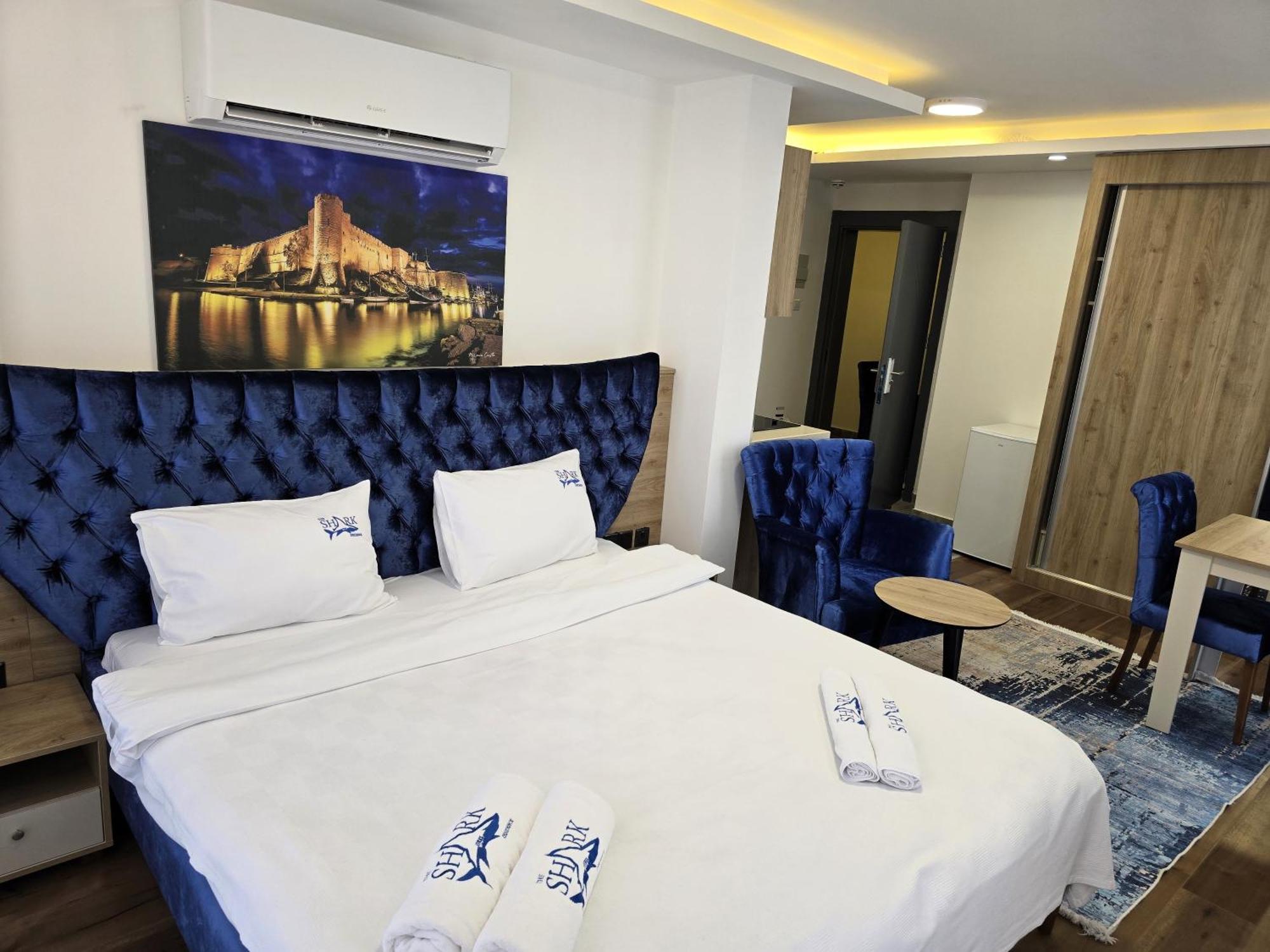 Nurel Shark Residence Kyrenia  Extérieur photo
