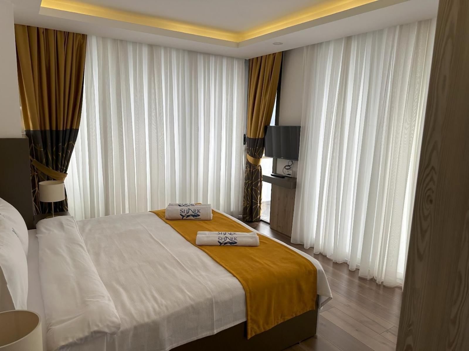 Nurel Shark Residence Kyrenia  Extérieur photo