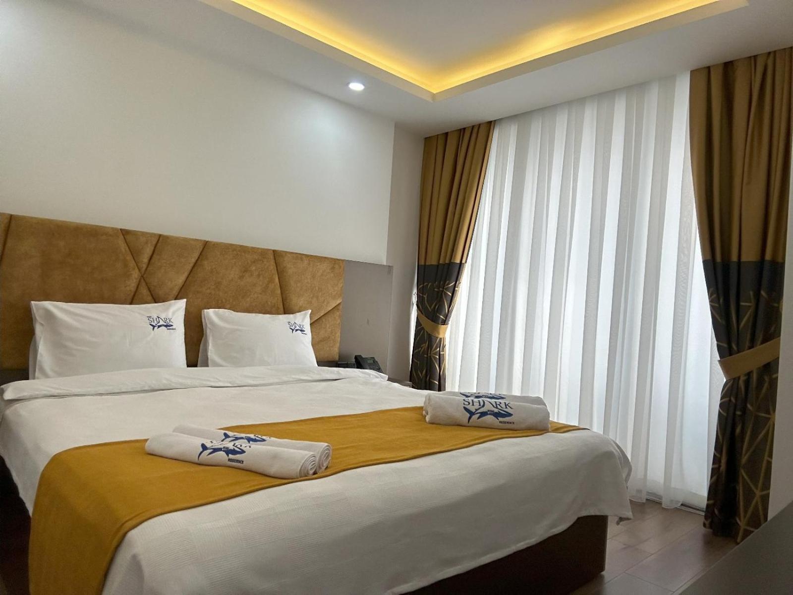 Nurel Shark Residence Kyrenia  Extérieur photo