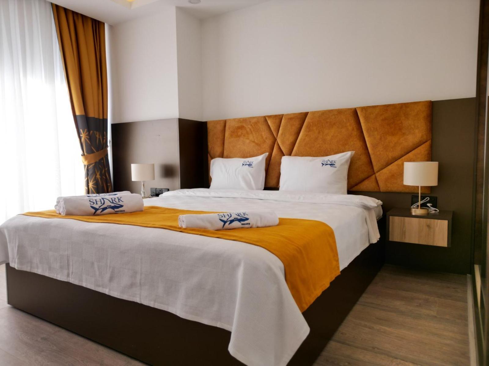 Nurel Shark Residence Kyrenia  Extérieur photo