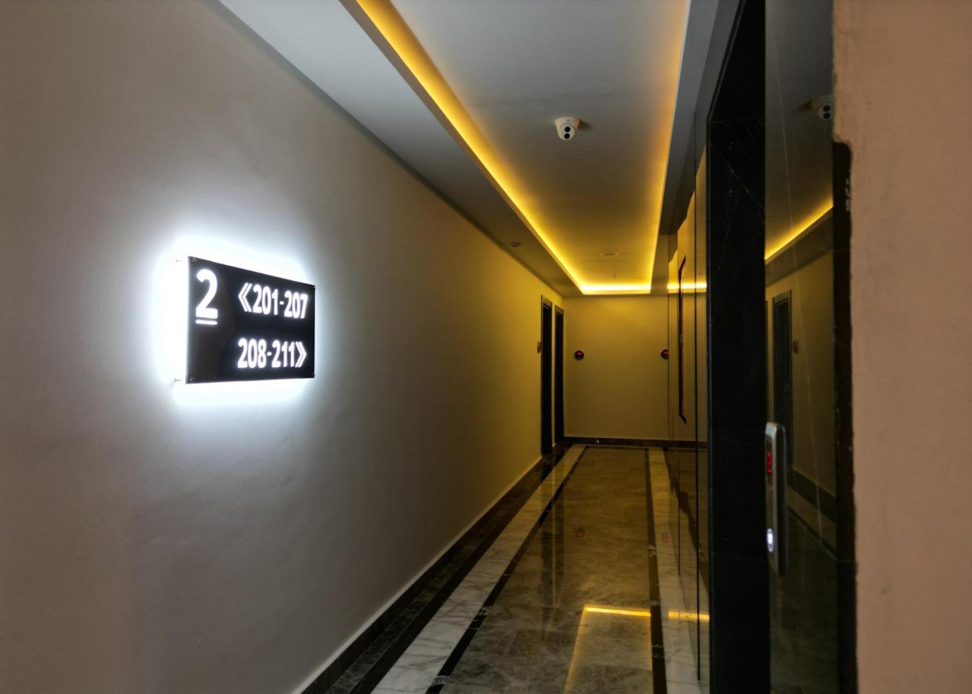 Nurel Shark Residence Kyrenia  Extérieur photo